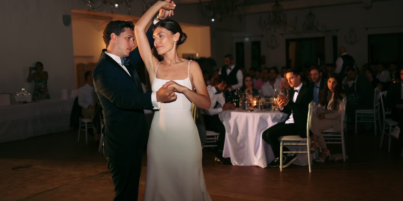 Ouverture de bal des mariés pour un mariage en Provence