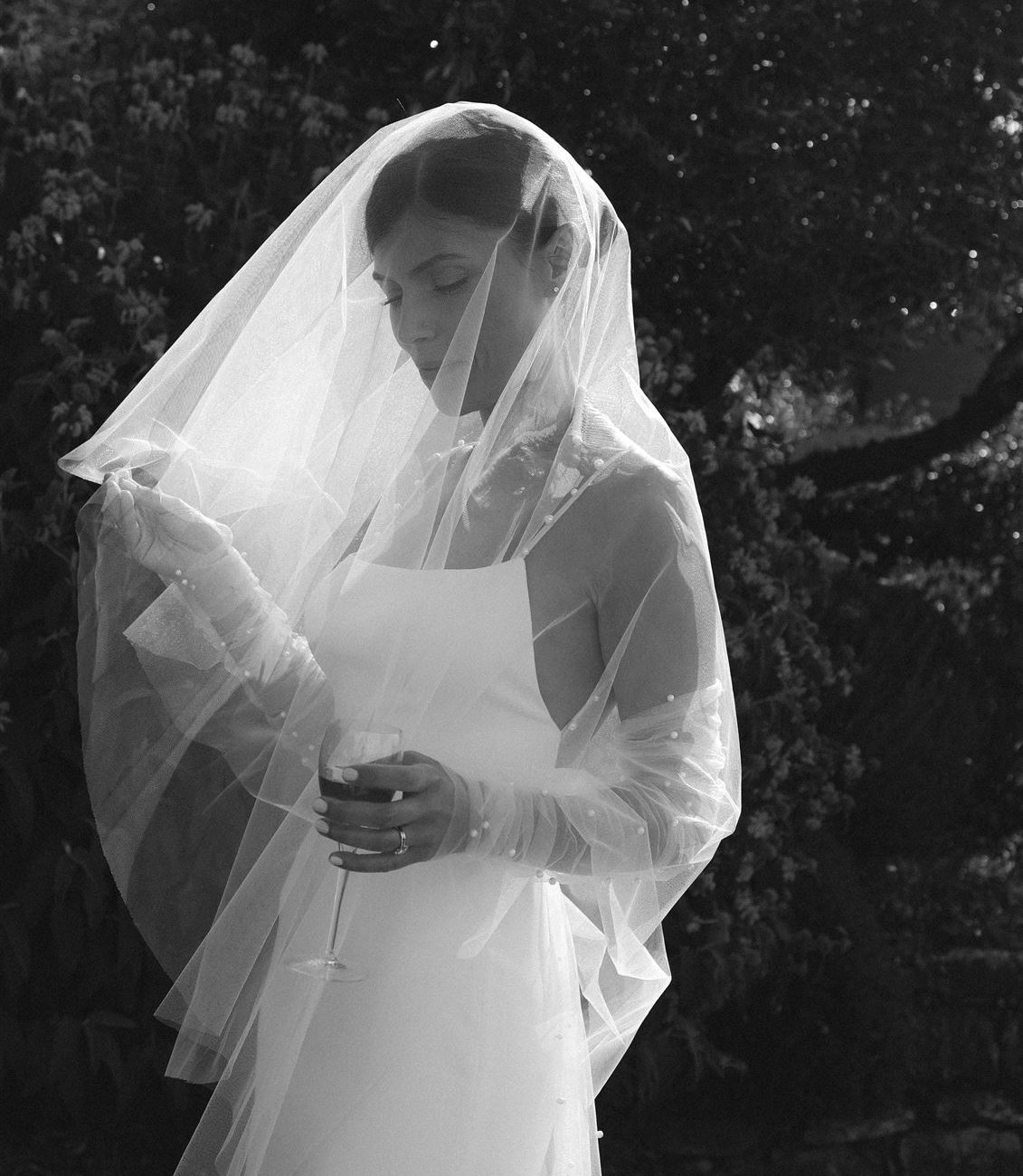 Séance photo couple lors d'un mariage en Provence