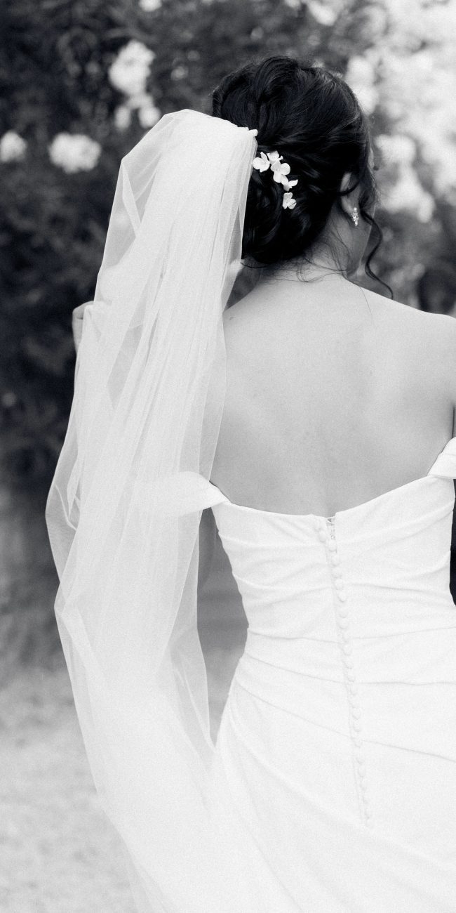 Séance photo couple lors d'un mariage en Provence