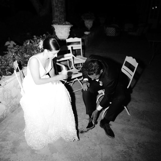 Séance photo couple lors d'un mariage en Provence